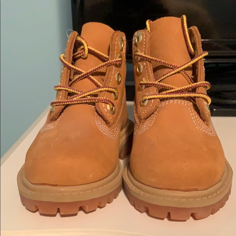 Timberland baby boots NWT